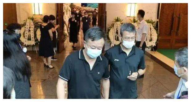 主持人沈力遗体告别仪式举行,仪式上有哪些知名明星送别?