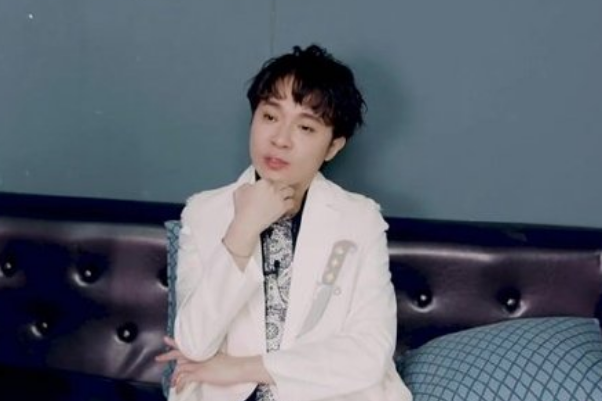 吴青峰每月花销不超过2000,你知道他的消费观念是什么吗?