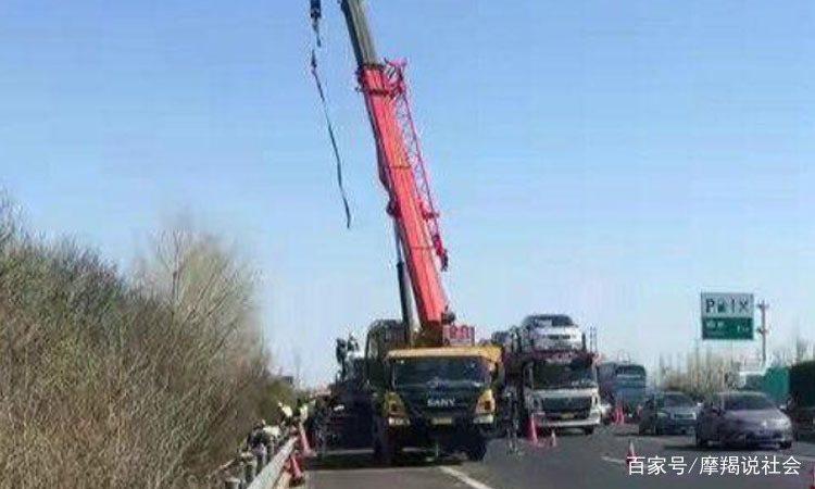 最新进展，江苏致11死车祸原因是货车轮胎脱落所致，死者该由谁来负责？
