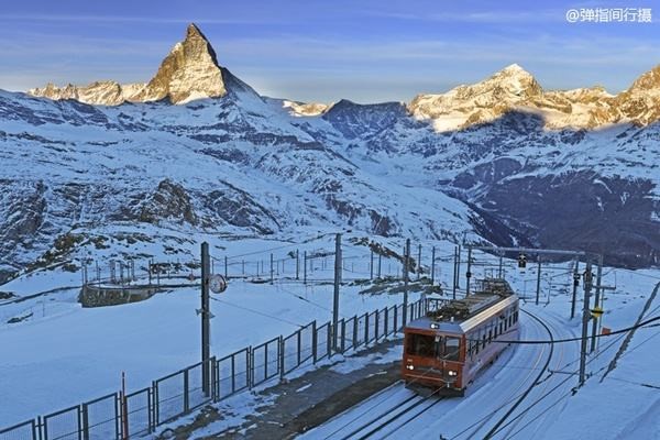 阿尔卑斯山的迎风坡为什么是北坡?