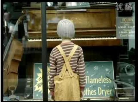 《free loop》歌词大意是什么?