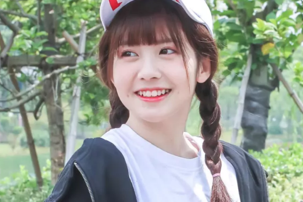 “火箭少女”赖美云不参加艺考引热议,她真不想参加考试?