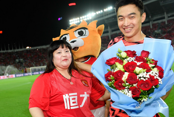 里皮为什么直接点名不再录用冯潇霆?