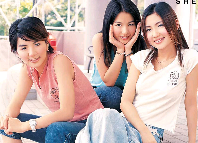 ella所在的演唱组合都有谁?