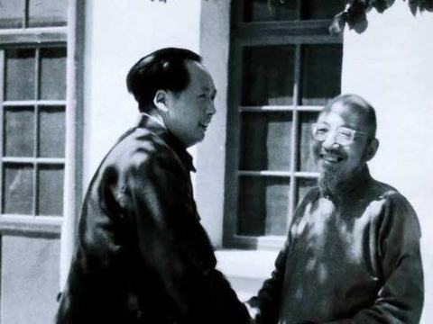 牢骚太盛防肠断的下一句是什么?