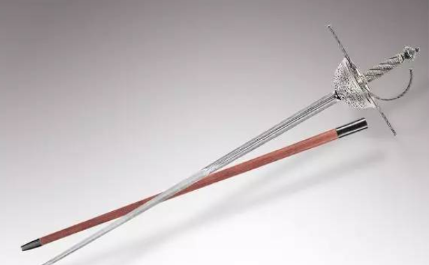 花剑、佩剑和重剑的区别是什么,运动规则有什么不一样?