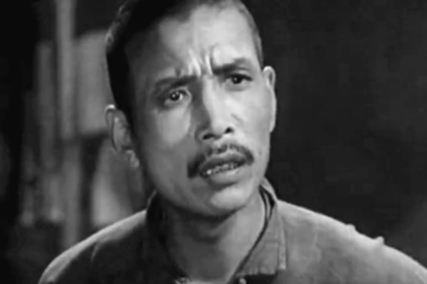 新中国第一部长故事片是哪部电影?