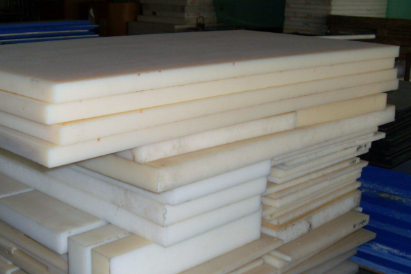 尼龙的发明人是谁？