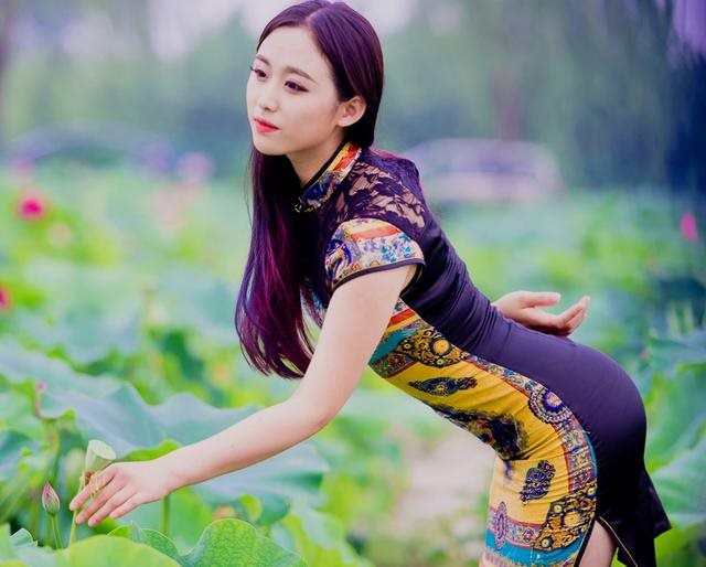 风韵犹存是什么意思