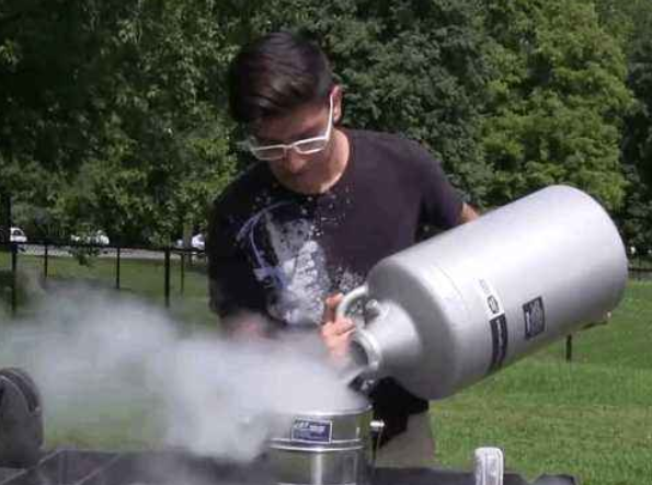 液氮的密度是多少?