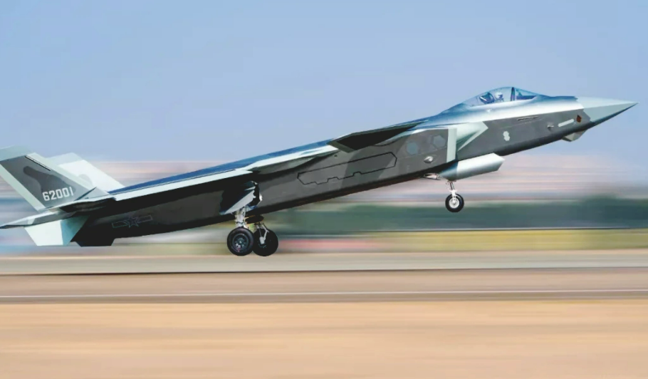 中国人民解放军空军成立于什么?