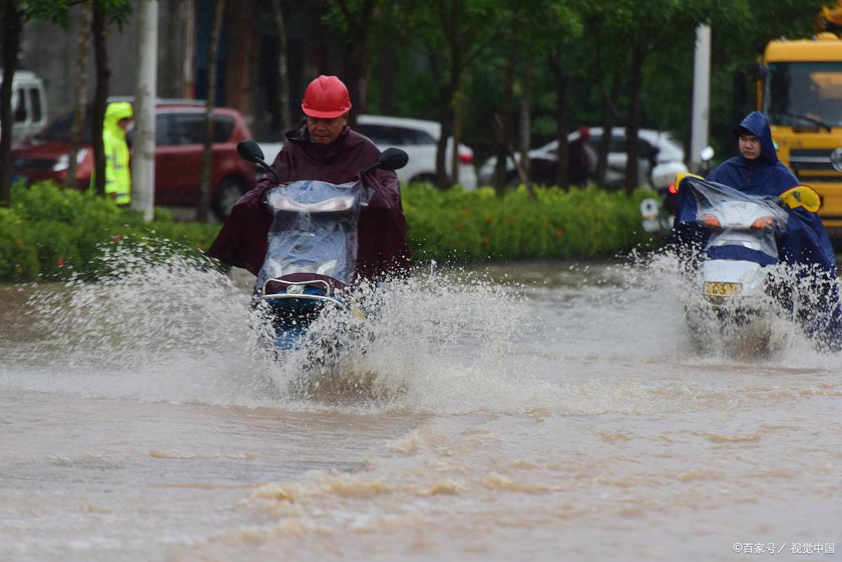 暴雨预警颜色等级是如何规定的？