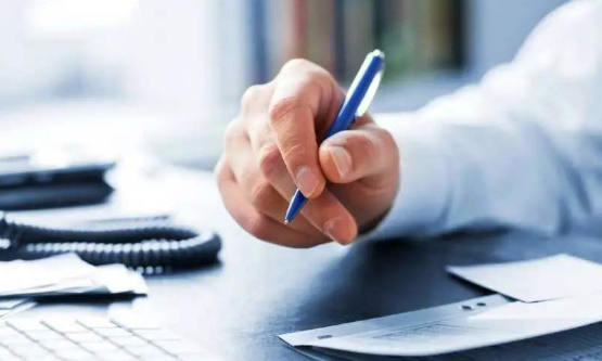 一男子连捅前女友20多刀,获刑14个月,案发时的具体细节是什么?