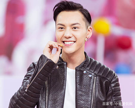 杨颖曾与陈伟霆同居4年，被甩后发露骨短信求和，究竟发生了什么事情呢？