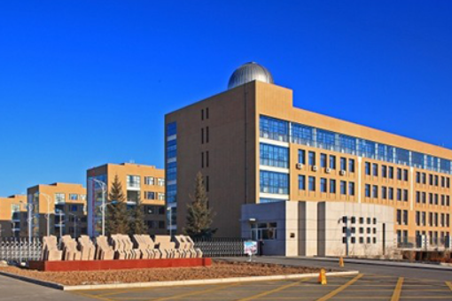 赤峰市有几所高中?