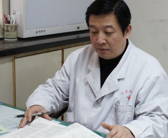 自曝收50万回扣医生再发声,对于医生收回扣一事你怎么看?