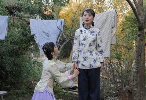 乱世新娘的结局雁儿是怎么死的?秋荷是怎么死的