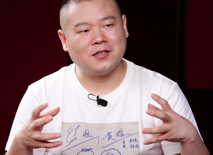 捧红岳云鹏成巅峰,扶不起的《欢乐喜剧人》,连郭德纲也救不了,他是谁?