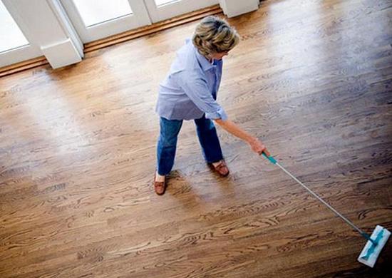 地板蜡用什么可以洗掉