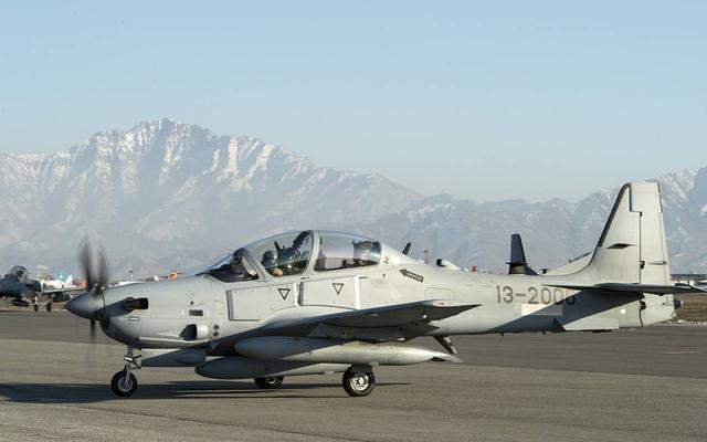 超级巨嘴鸟飞机放到二战大概是什么水平?