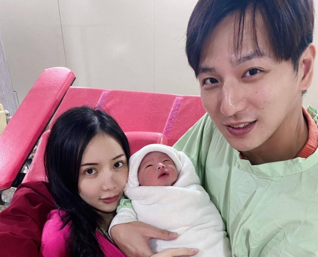 棒棒堂成员威廉官宣登记结婚 ,目前其他成员都结婚了吗?