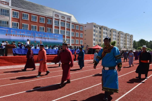 赤峰市有几所高中?