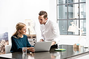 必须给“职业差评师”差评!“职业差评师”违法吗?