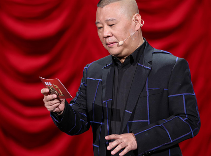 捧红岳云鹏成巅峰,扶不起的《欢乐喜剧人》,连郭德纲也救不了,他是谁?