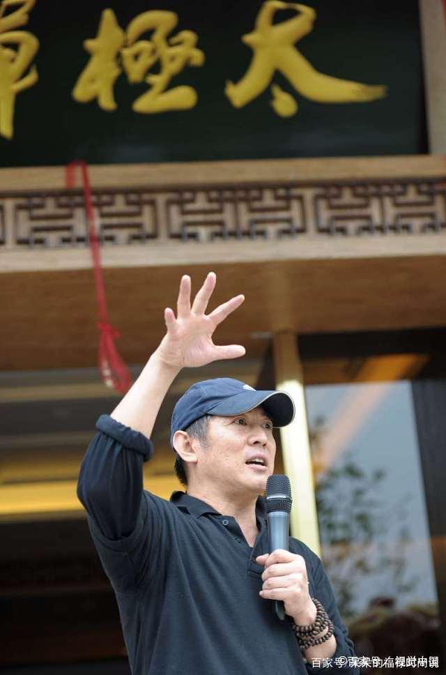 李连杰“太极禅院”曝光:内景低调又奢华,你怎么看?