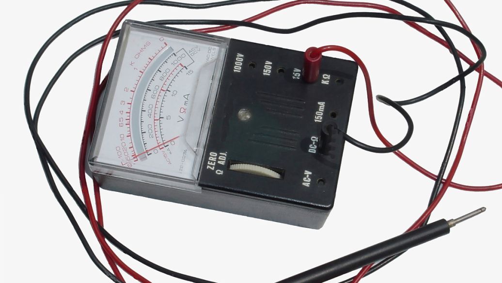 L7812cv稳压IC怎么接线