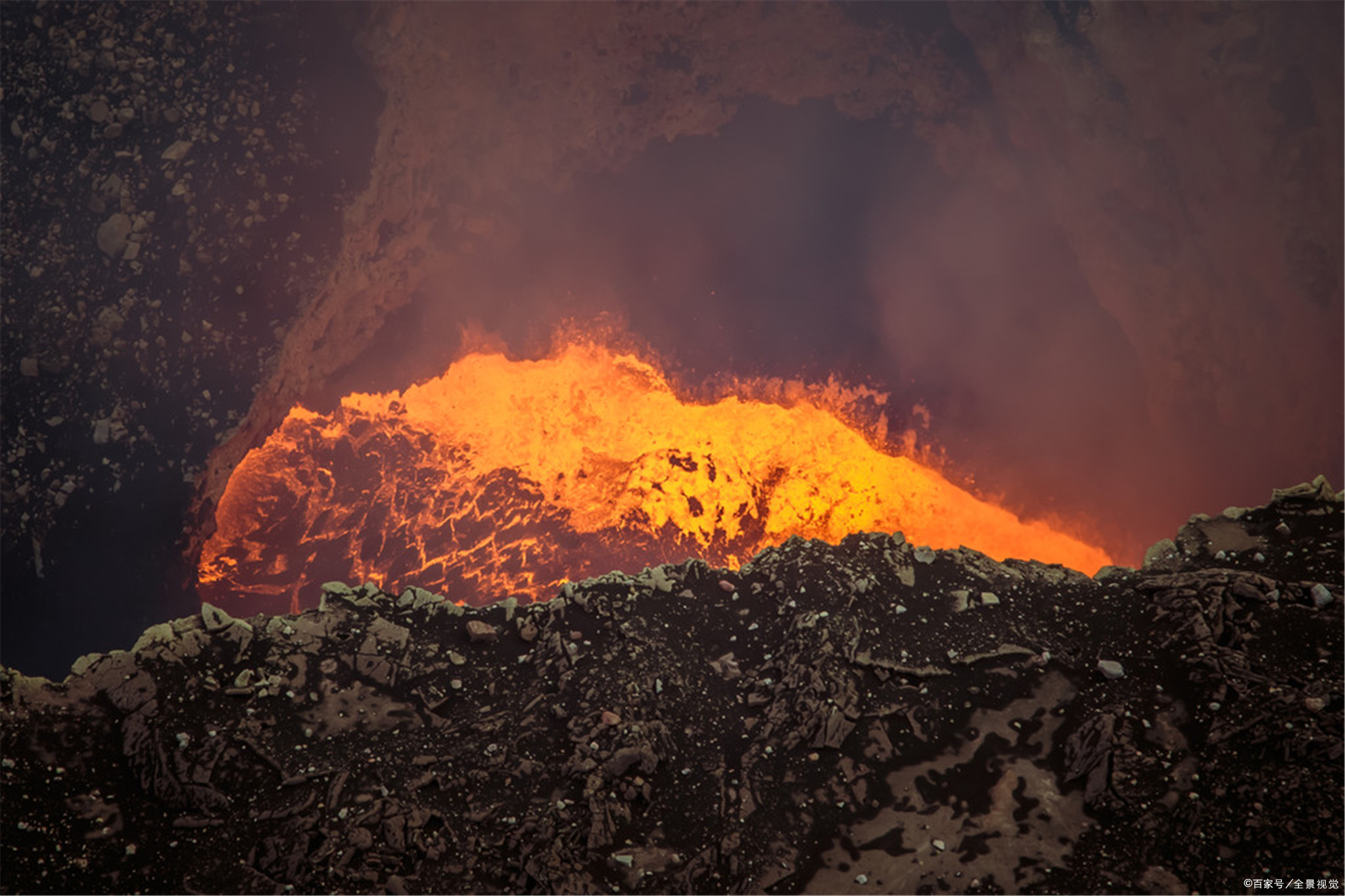 夏威夷群岛为什么火山这么多,这些火山会爆发吗?
