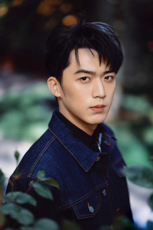 卢东旭《这里禁止恋爱》开播,你觉得他的演技怎么样?