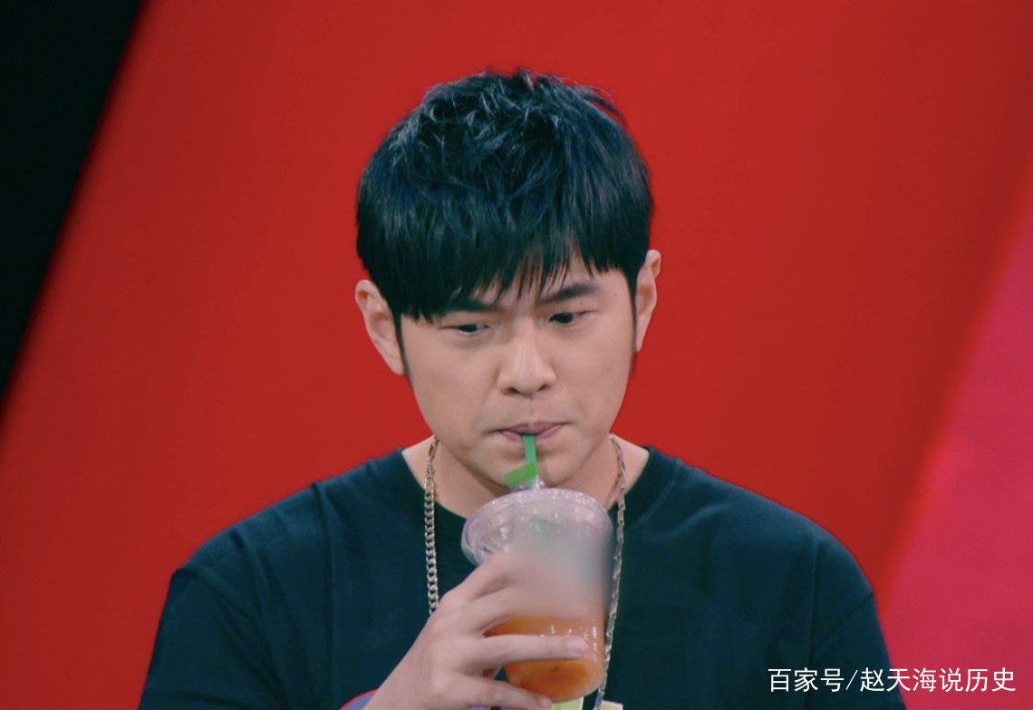 周杰伦又胖了，他到现在还是没有戒掉奶茶吗？