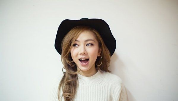 邓紫棋为什么吐字不清,是因为金鱼嘴吗?