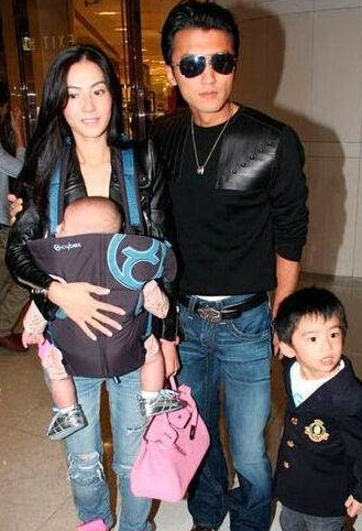 张柏芝当年为什么拒绝陈小春?