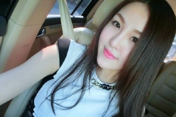 卖惨走红的“水泥妹”,如今现状如何?