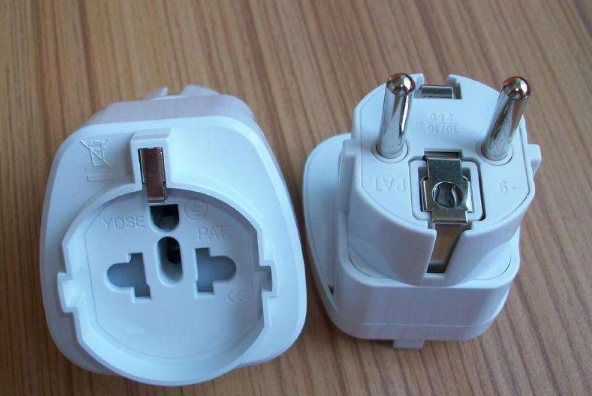 去德国要带的转换插头上哪找?