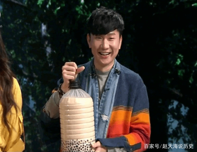 周杰伦又胖了,他到现在还是没有戒掉奶茶吗?