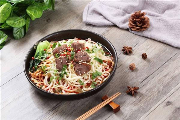 作为传统名吃的蓬莱小面,到底是怎样的做法?