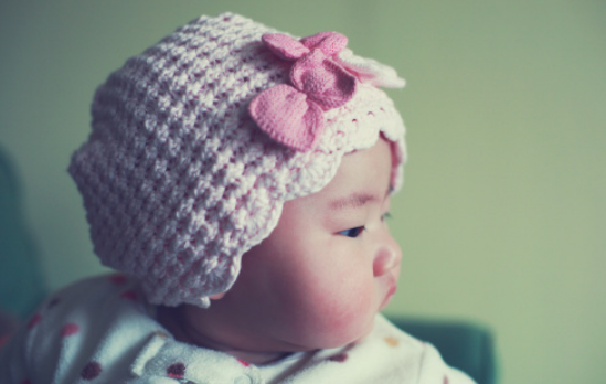 新生泪腺炎在临床上是一种较常见的外眼病,该怎么治疗?