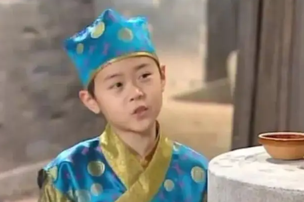 《武林外传》邱小冬扮演者在哈佛攻读法律博士,你对他有何印象?