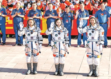 神十四3名航天员顺利进驻天和核心舱,他们与神十三的任务有何不同?