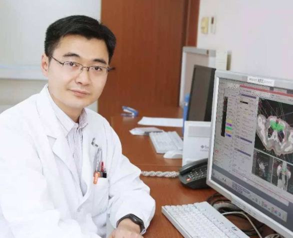 自曝收50万回扣医生再发声,对于医生收回扣一事你怎么看?