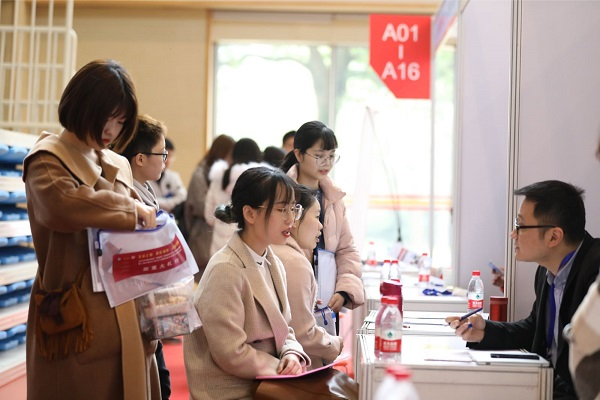 招聘不得限定男性或男性优先,这一规定可以避免哪些问题?