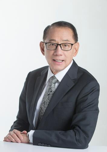 杨受成：英皇老板，差点和赌王成为亲家，他到底有什么能耐？