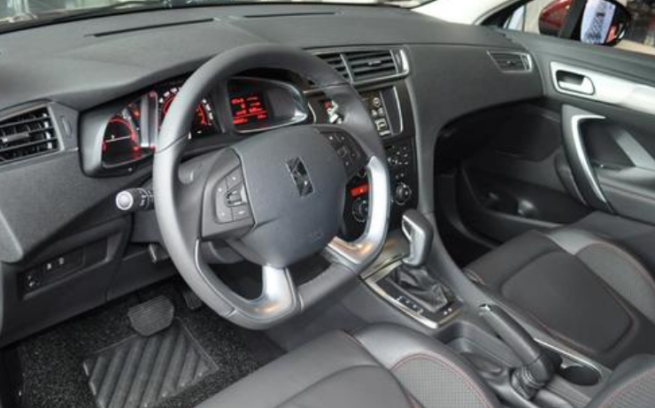 雪铁龙DS 4S怎么样?值得买吗?