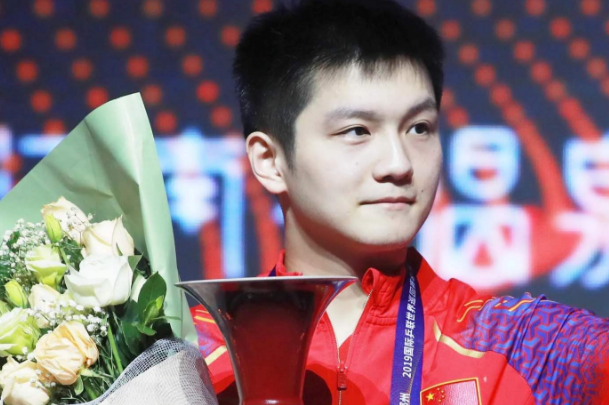 中国队选手马龙以4-1战胜队友樊振东,对于此次比赛,你有何评价?