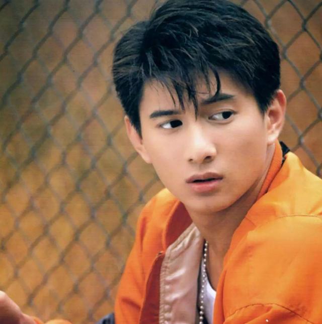 吴奇隆和马雅舒离婚原因是1年见不到5次,对于聚少离多的婚姻,你怎么看?