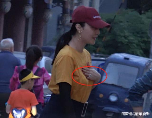 范冰冰闺蜜采访否认“怀孕”传闻,还透露她跟李晨仍未领证,结果怎样?