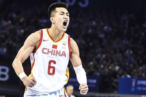 郭艾伦被打伤流血，运动员在球场上受伤是否是“家常便饭”？